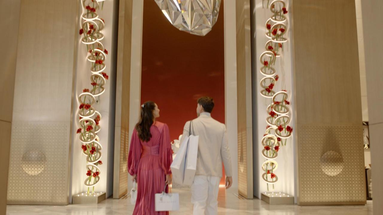 Four Seasons Hotel Kuwait At Burj Alshaya Kuwait City Exterior photo The shopping mall