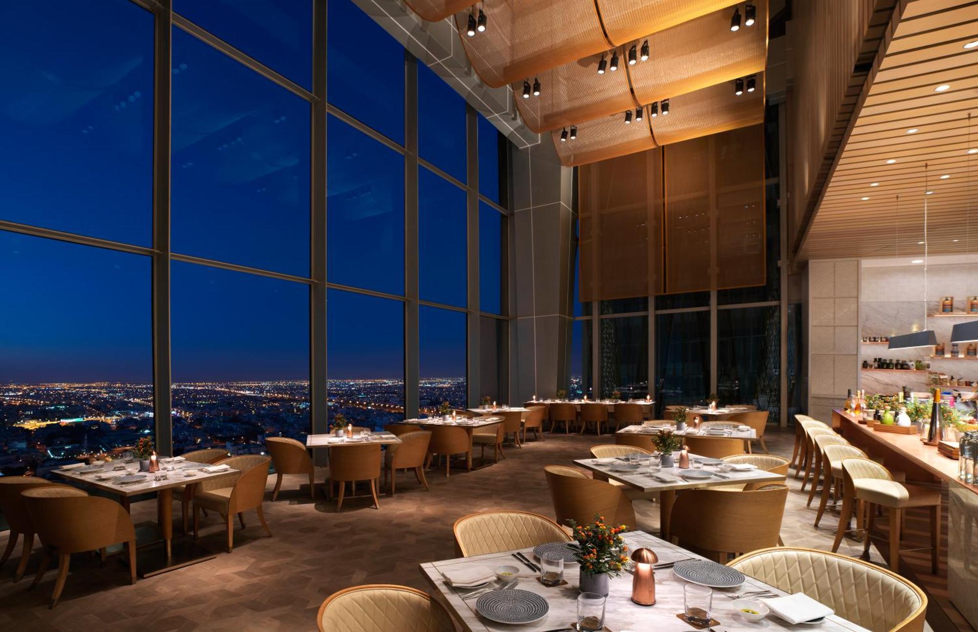 Four Seasons Hotel Kuwait At Burj Alshaya Kuwait City Exterior photo Restaurant